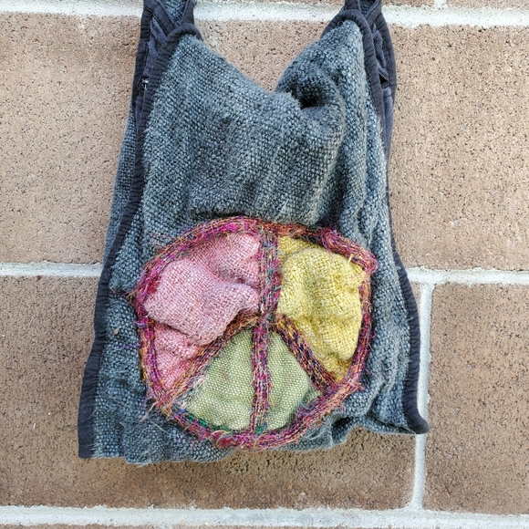 Vintage hemp peace sign cross body bag - Picture 2 of 6